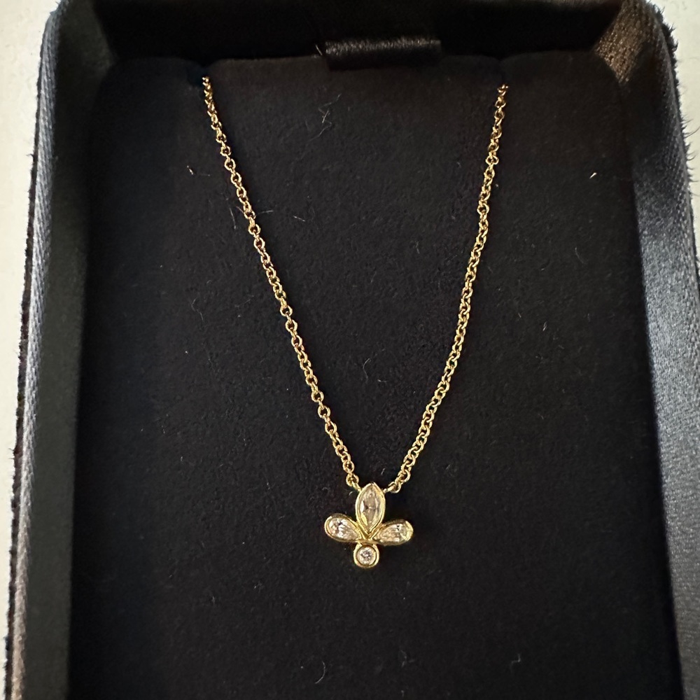 Tiffany Fleur de Lis diamond necklace 18k gold
